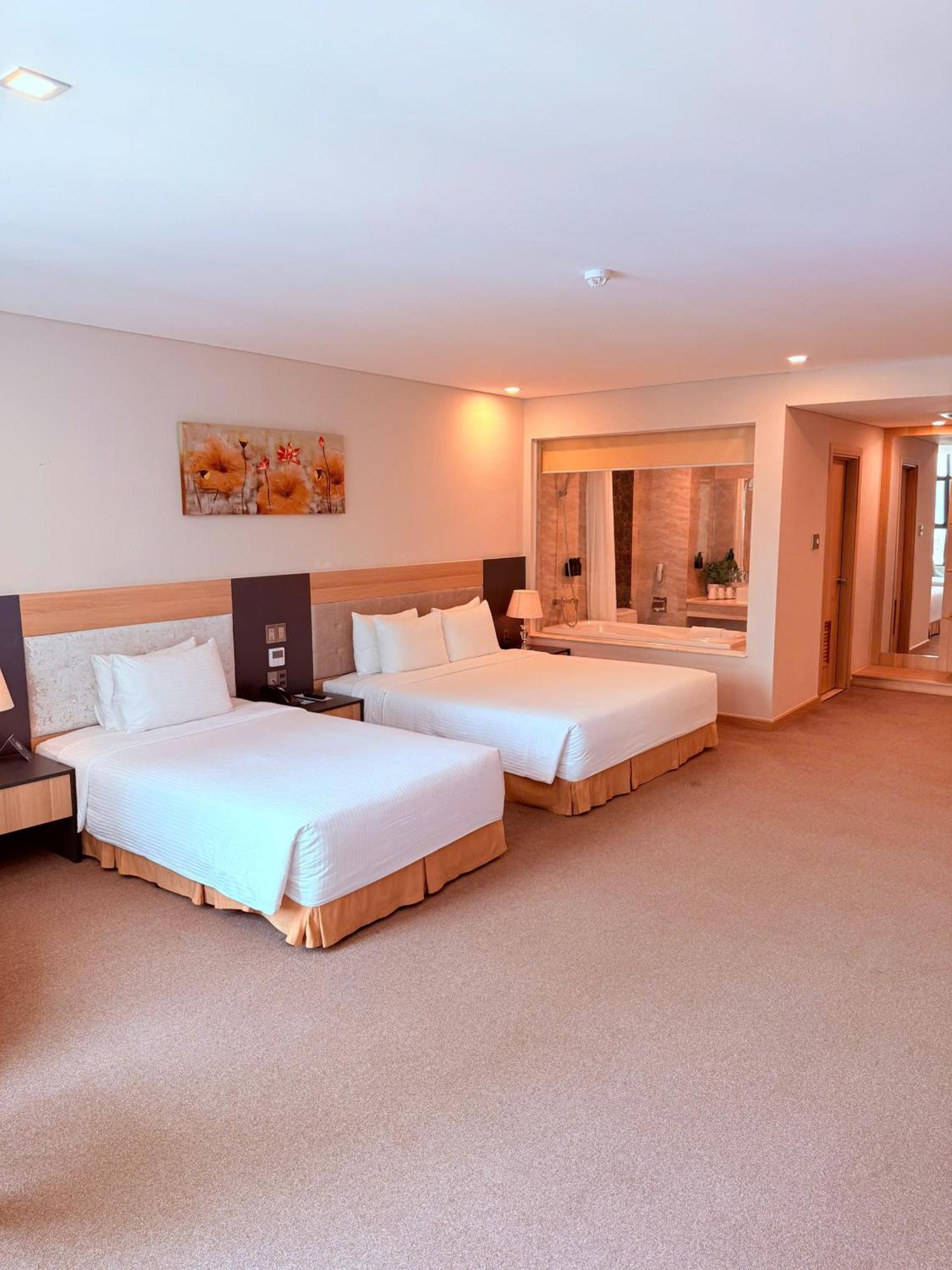Muong Thanh Luxury Nha Trang Hotel Exterior photo