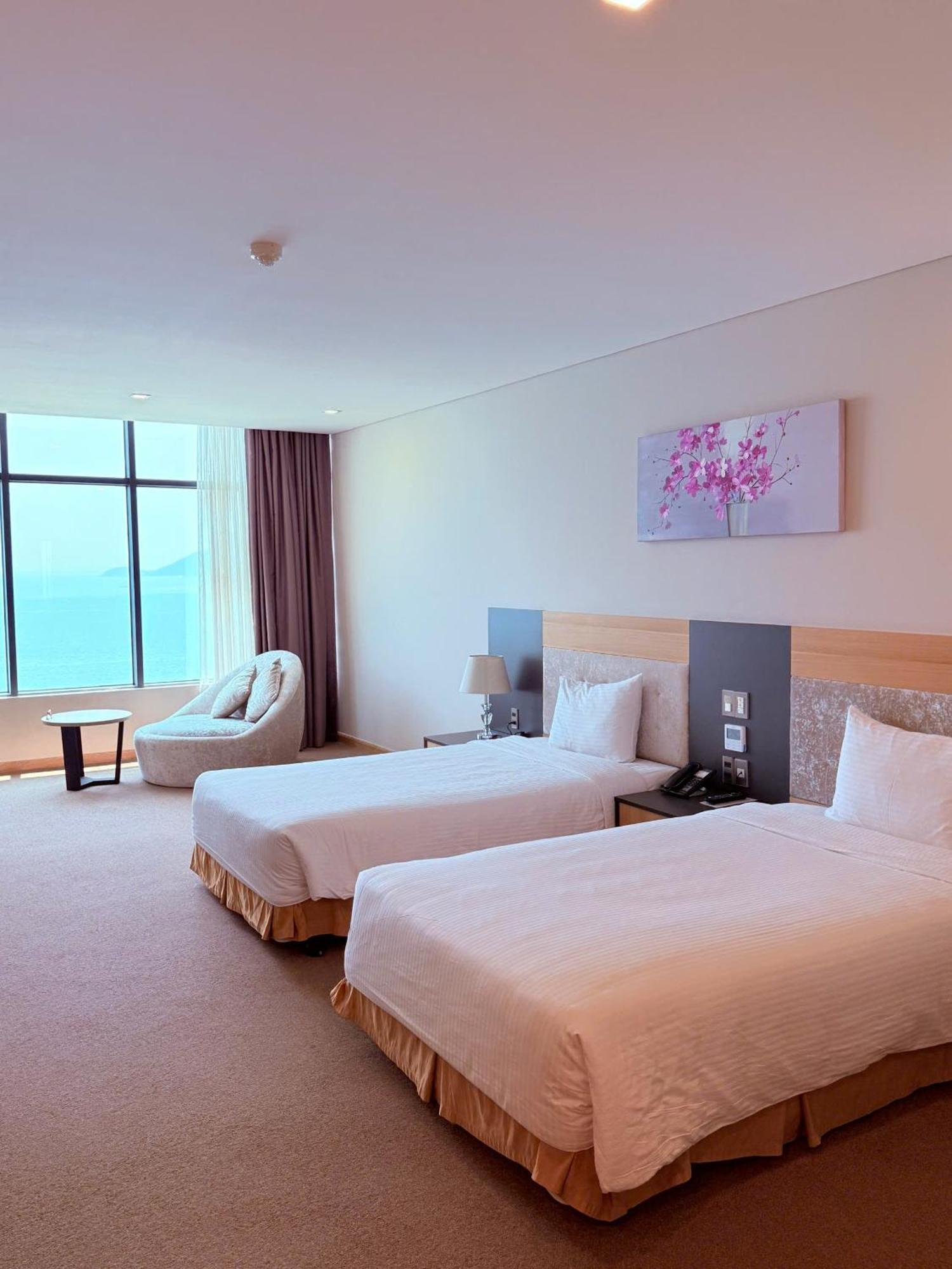 Muong Thanh Luxury Nha Trang Hotel Exterior photo