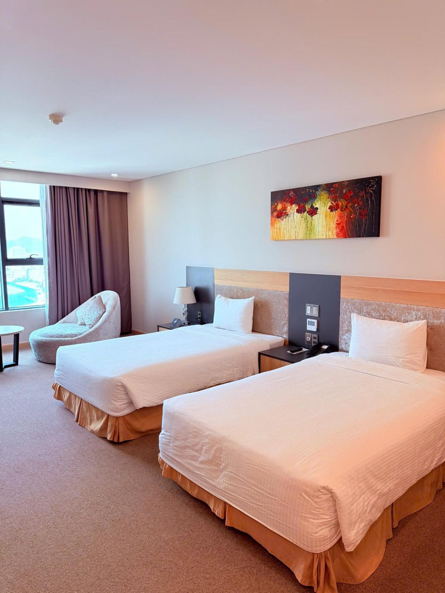 Muong Thanh Luxury Nha Trang Hotel Exterior photo