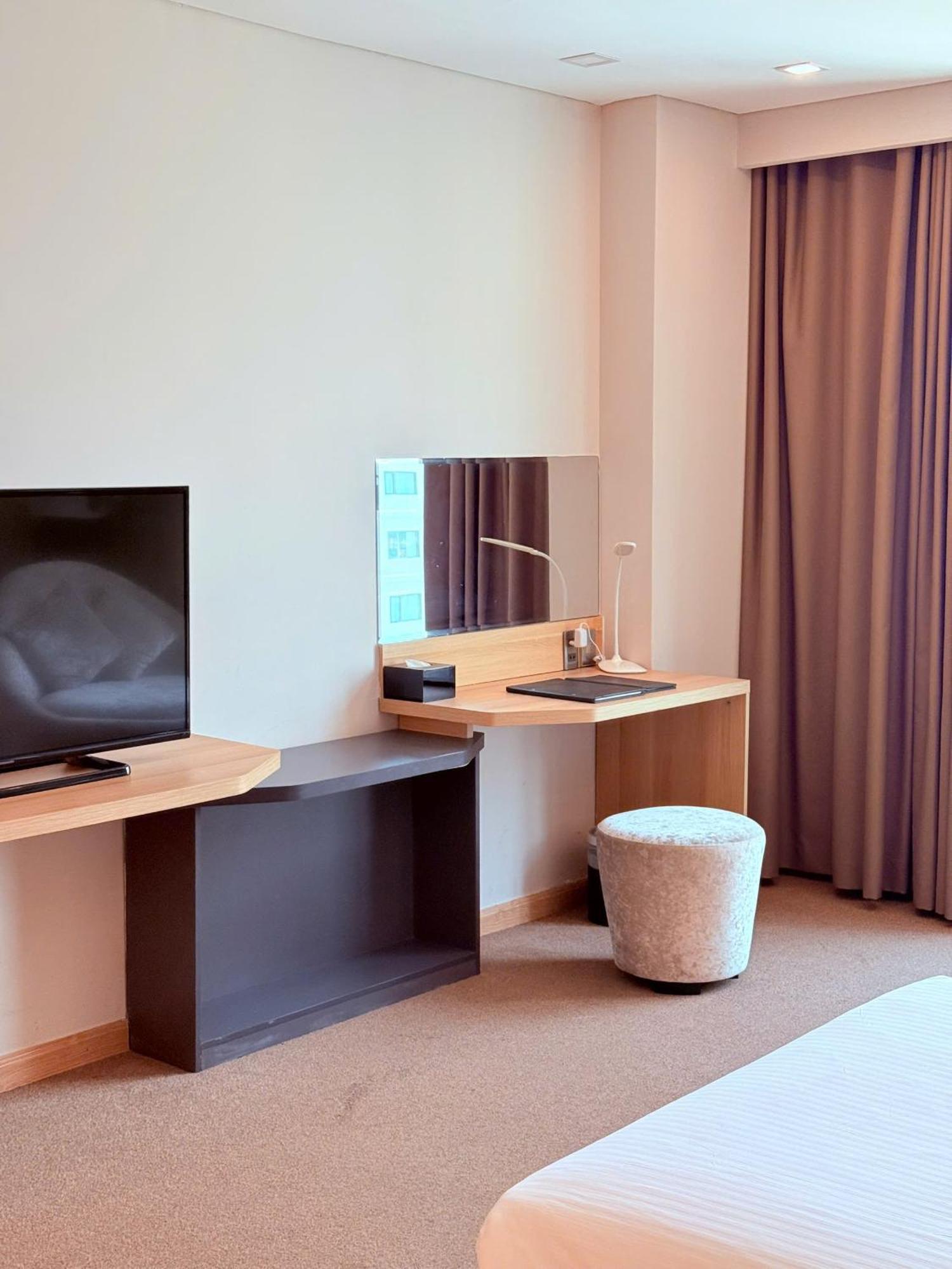 Muong Thanh Luxury Nha Trang Hotel Exterior photo